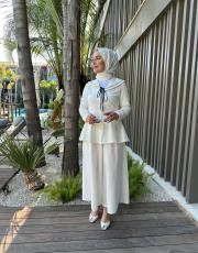 yakası biye detaylı takım beyaz 2