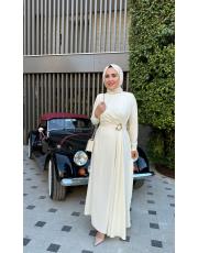 toka detaylı elbise ekru